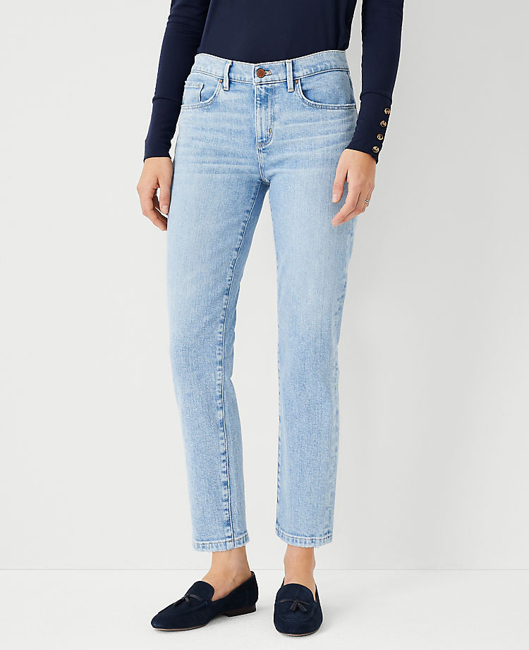 Sculpting Pocket Mid Rise Taper Jeans in Light Vintage Indigo Wash