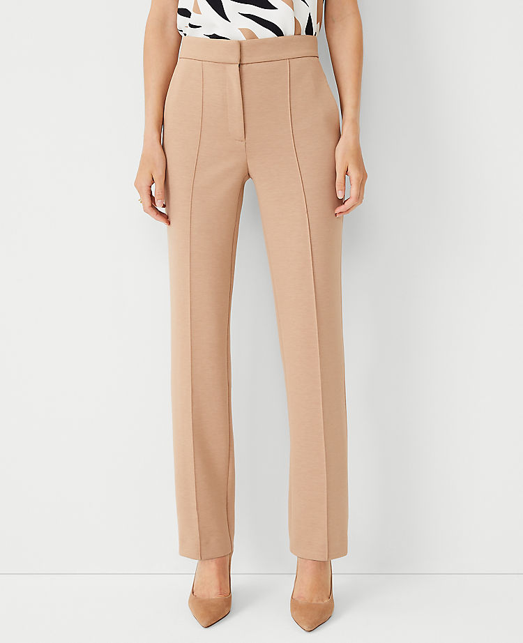 Die Sophia Straight Pant aus Double Knit