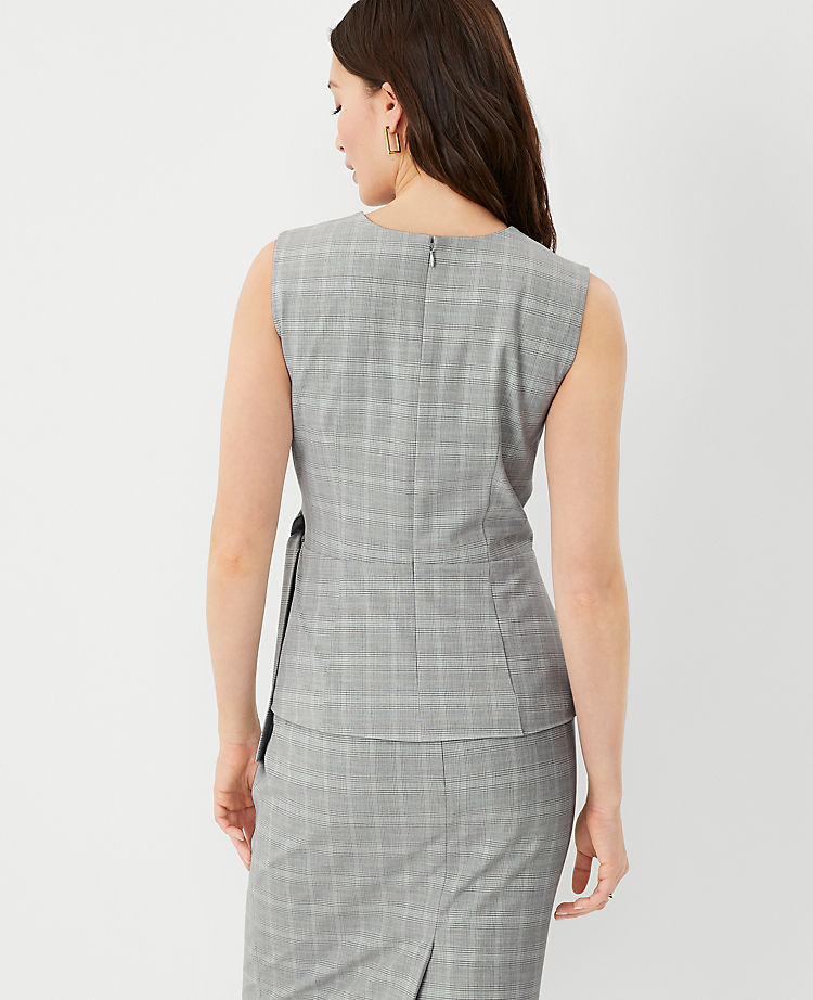 Das Wickeloberteil mit seitlicher Bindung in Plaid