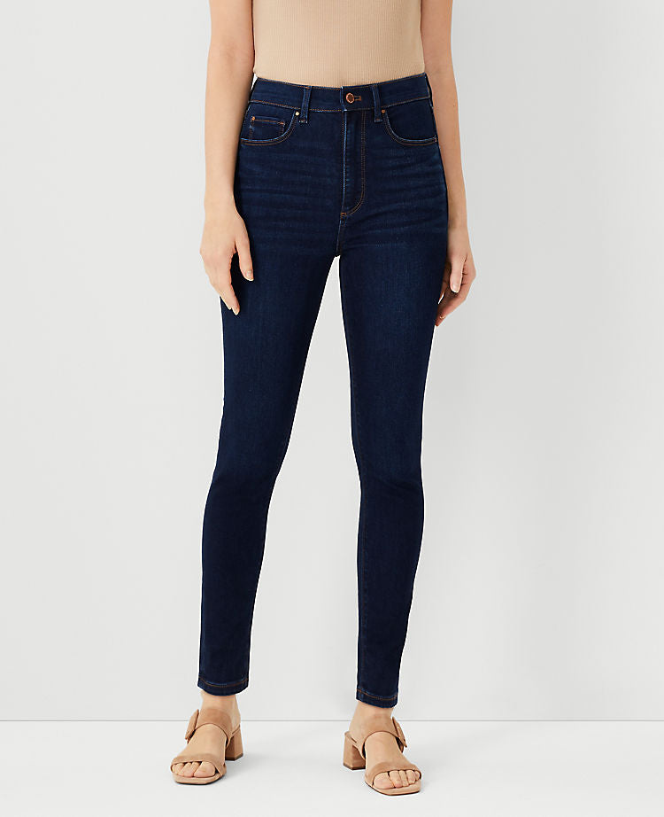 Curvy Sculpting Pocket Super High Waist Skinny Jeans in klassischer dunkler Indigo-Waschung