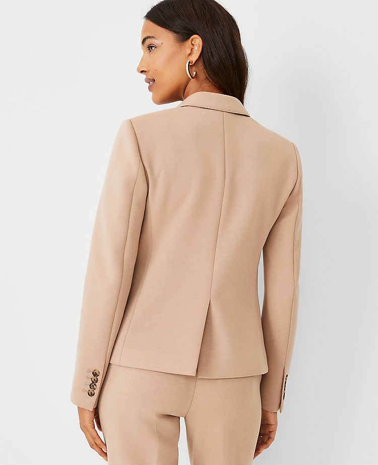 Le blazer à un bouton en maille double face
