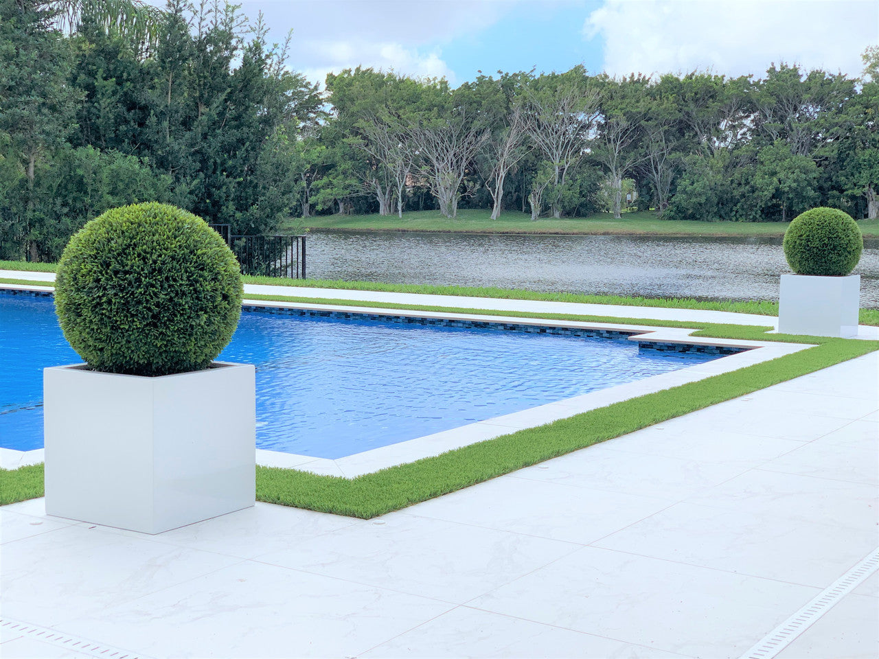 Medium Block Fiberglass Planter with 20″ Topiary