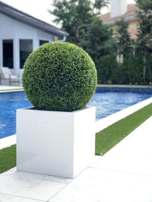 Large Block Fiberglass Planter with 20″ Topiary(1in Stock)