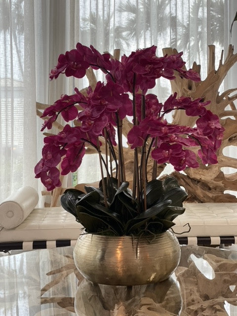 Orchidées Phalaenopsis Roses dans un Bol Bowie en Métal Doré (Rupture de stock)