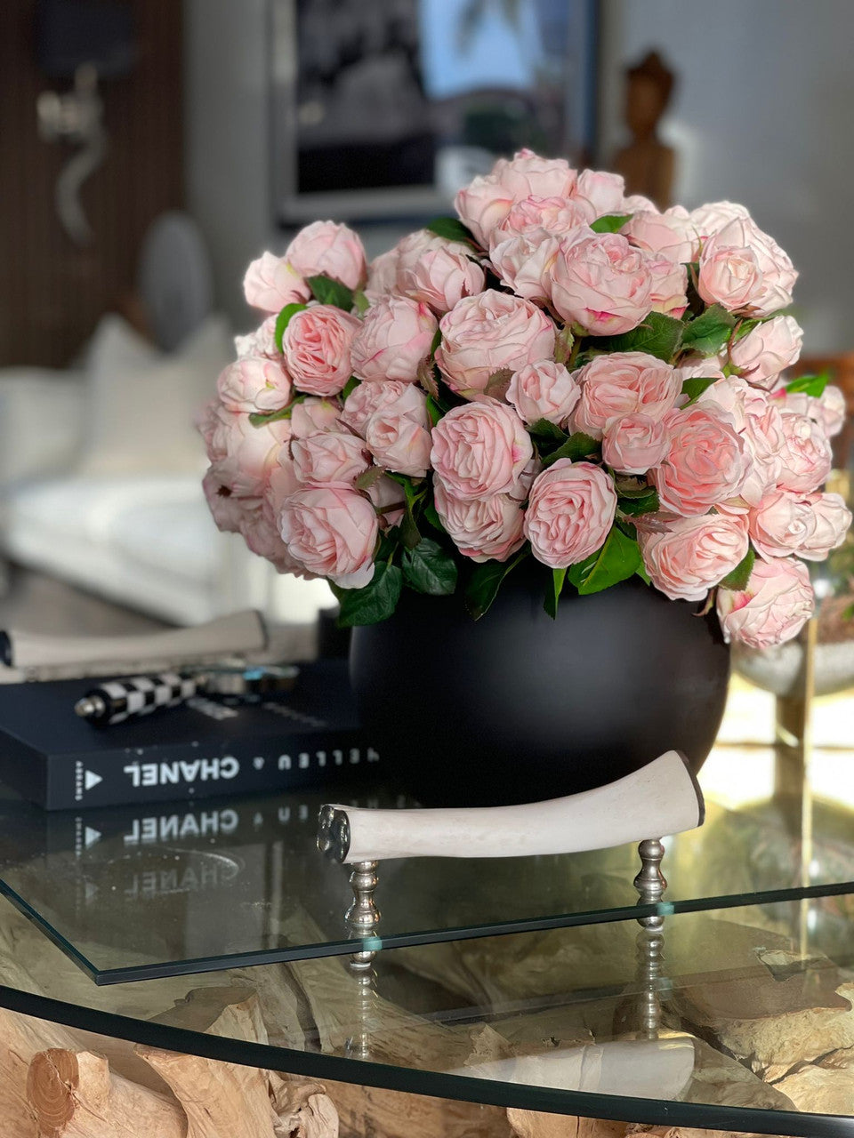 English Roses in Matte Black Fishbowl Vase
