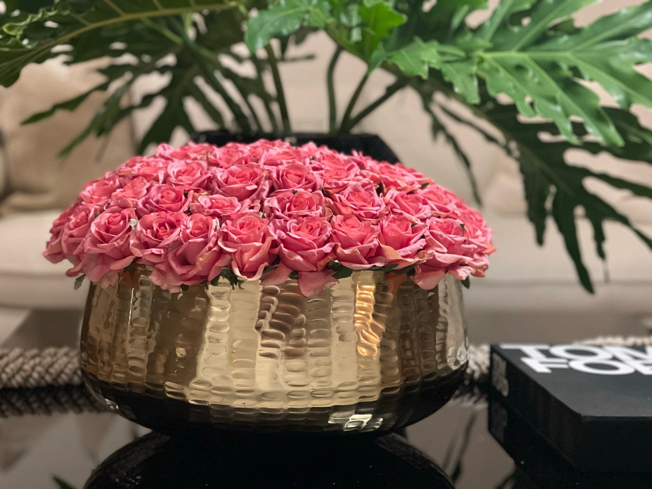 Large Roberi with Roses