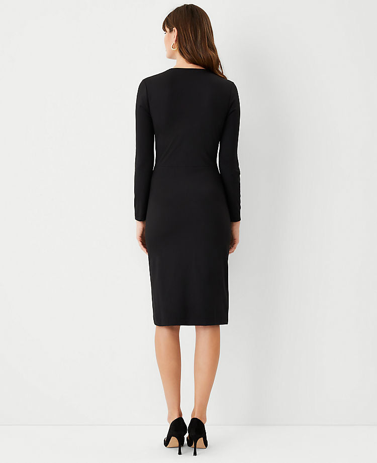 Robe fourreau raffinée en stretch