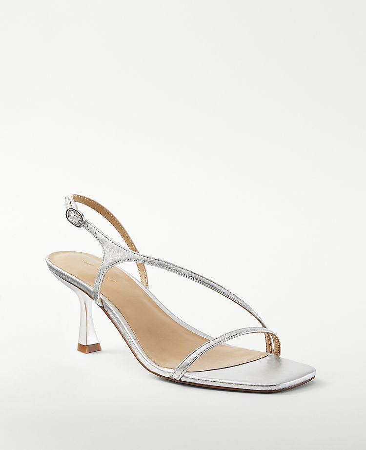 Sandales en cuir à brides asymétriques
