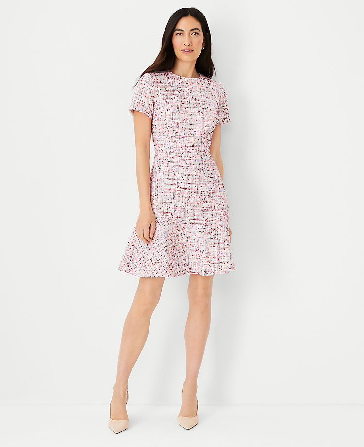 Mehrfarbiges Tweed-Volantkleid