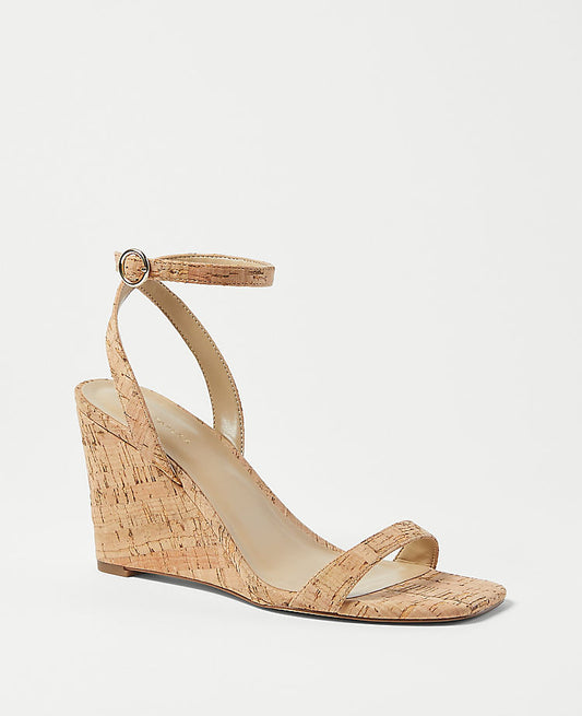 Keilsandalen mit Korkabsatz