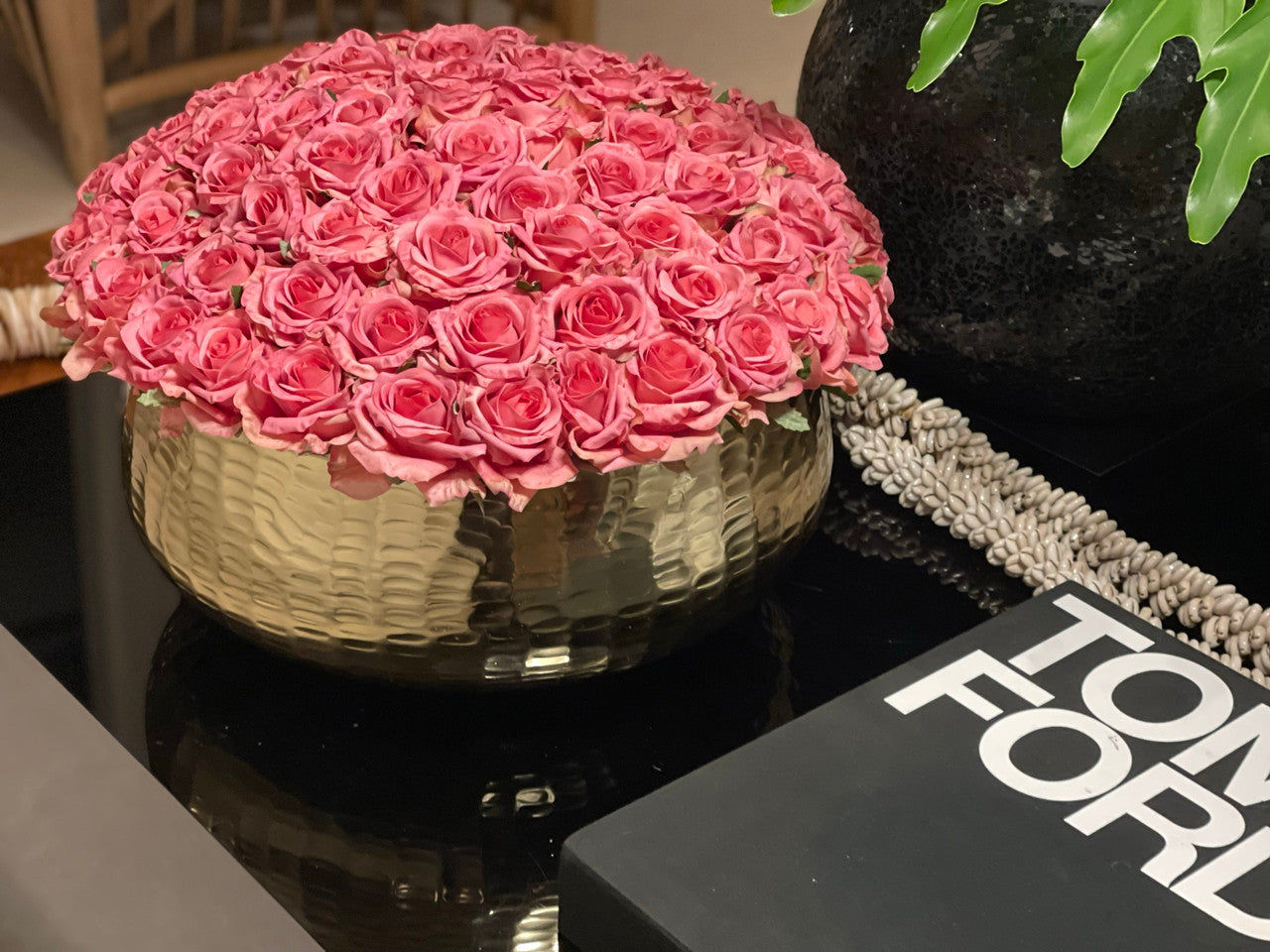 Large Roberi with Roses