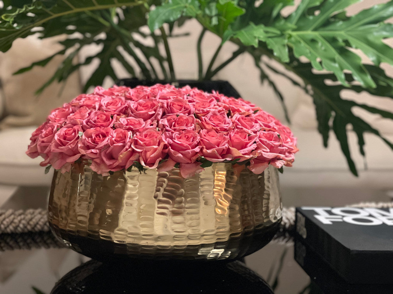 Large Roberi with Roses